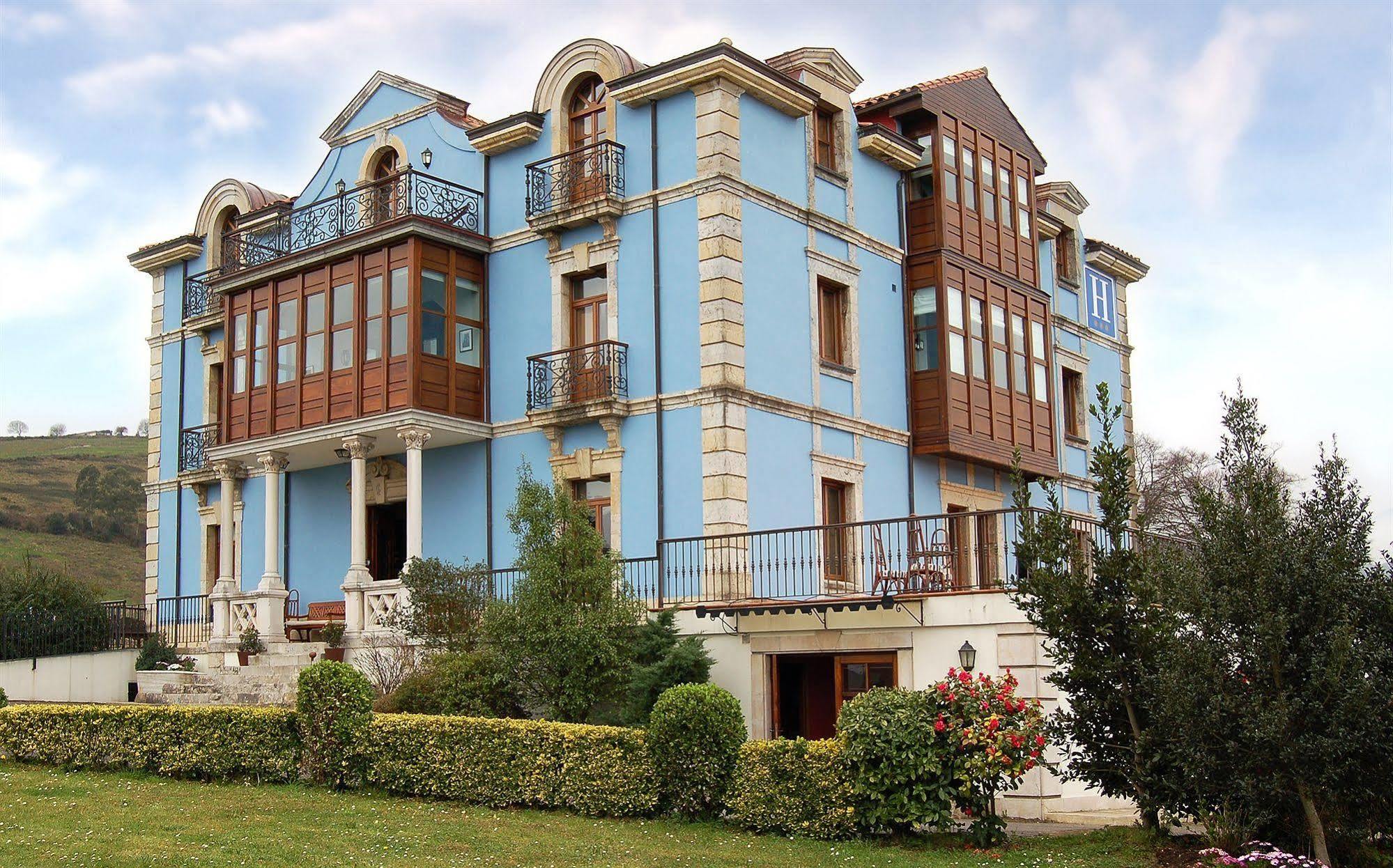 Quinta De Villanueva Colombres Exterior photo